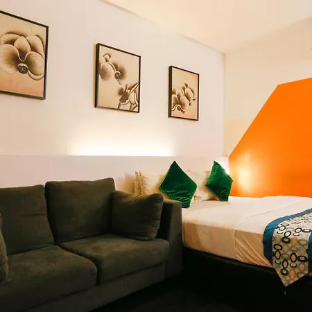Swing & Pillows - Golden Roof Hotel Ampang, Ipoh-3